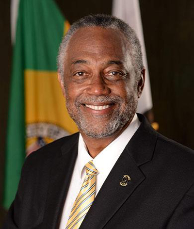 高等法院裁定：洛杉矶市议员普莱斯须就全部12项公共腐败指控接受审判